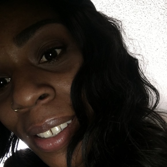 Meet your Posher, Crystal - Picture 3 of 14